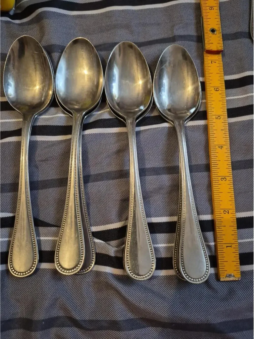 Set of 8 Vintage Eterna BASTILLE pattern stainless Spoons 7.5 